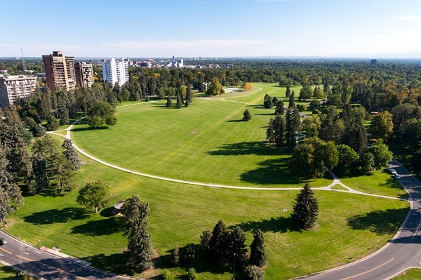 Travel Guide in Denver: Cheesman Park